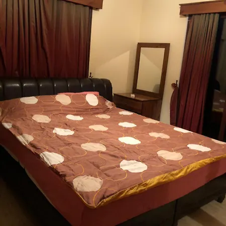 For Rent Villa *